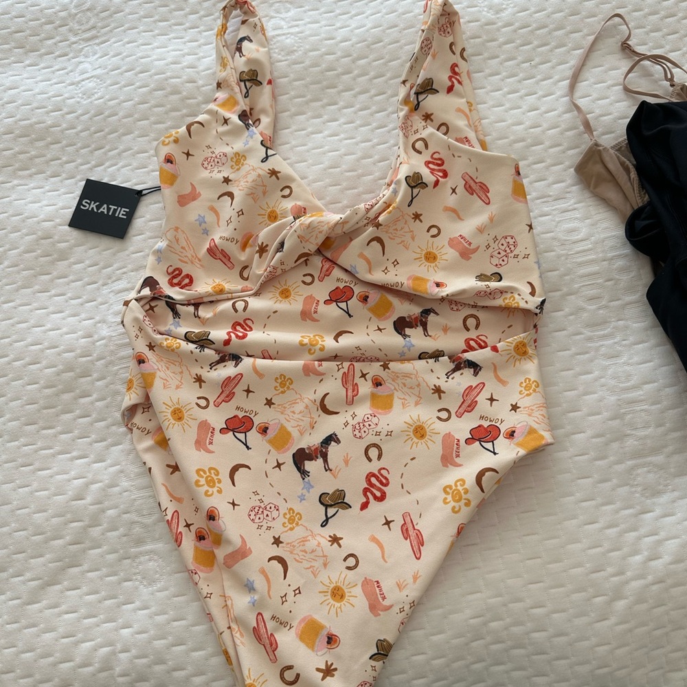 Skatie swim suit